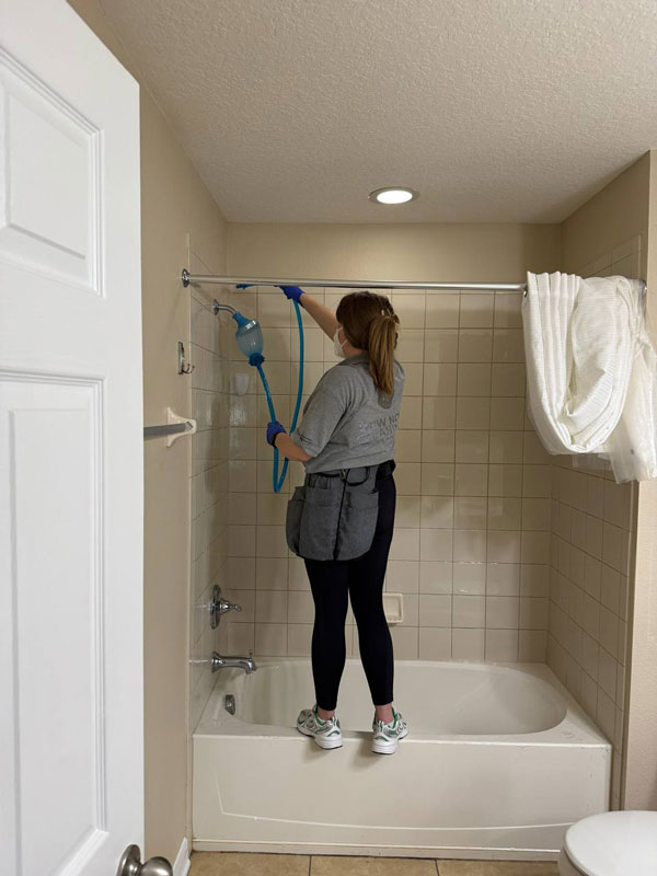 Wow-Now-Cleaning---bathroom-cleaning