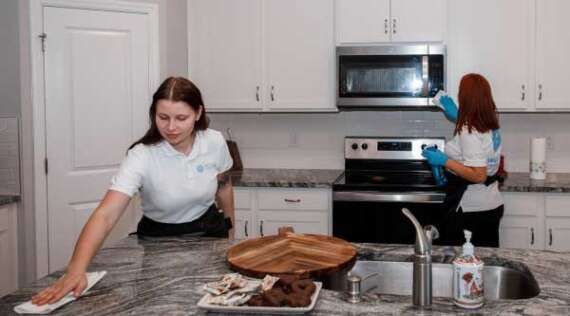 Move-In/Move-Out Cleaning: What You Need to Know When Relocating in Tampa